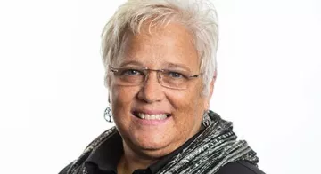 格伦娜·库珀，文学硕士