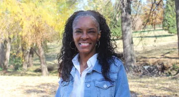 澳门线上博彩 Divers Faculty Fellow Melanie McClain