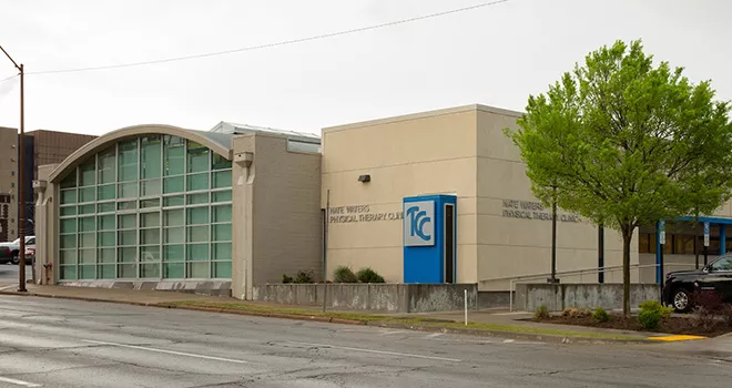 澳门线上博彩 Nate Waters Physical Therapy Clinic Building Front.